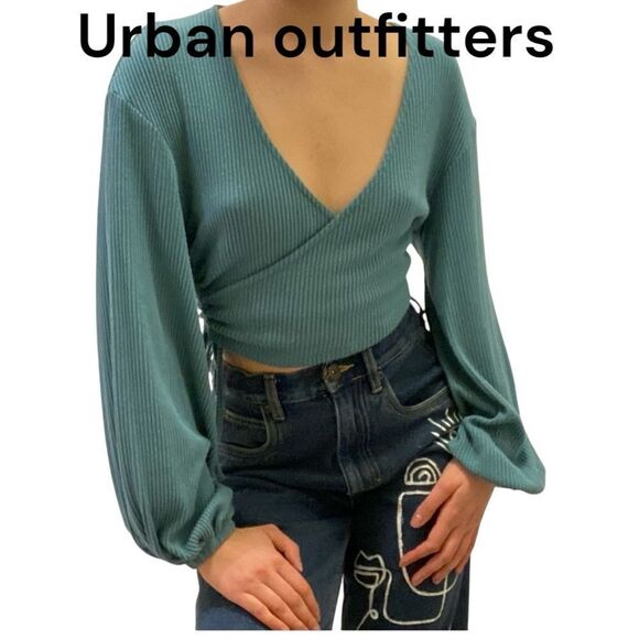 Urban Outfitters Blue Cropped Rib Top Cuff Sleeves Medium - Picture 1 of 11